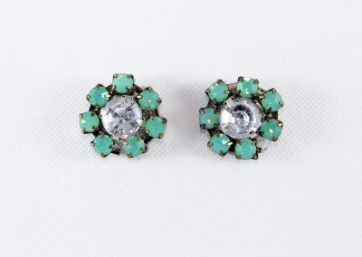 mint studs